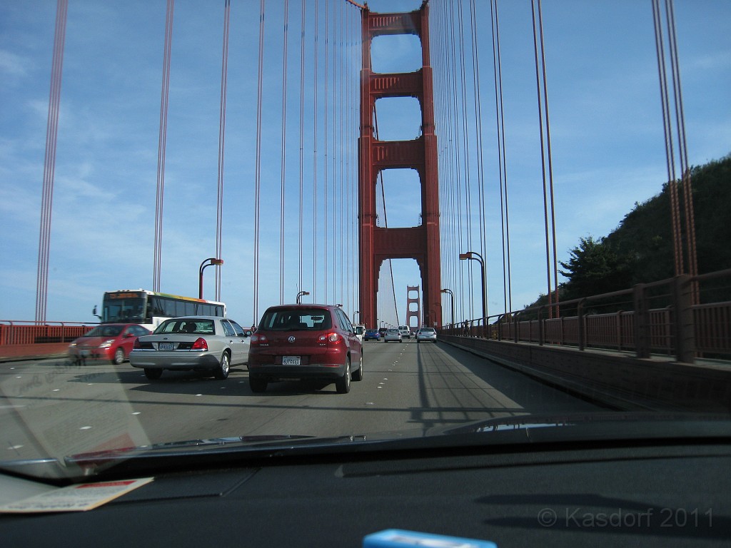 2011 Bay 2 Breakers Friday 1070.JPG - I was able to participate in the 100th annual running of the Bay to Breakers 12K race in San Francisco California. A weekend for sightseeing and racing.